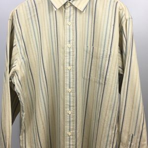 *****SOLD*****   Daniel Cremieux Men’s Button Down Shirt
